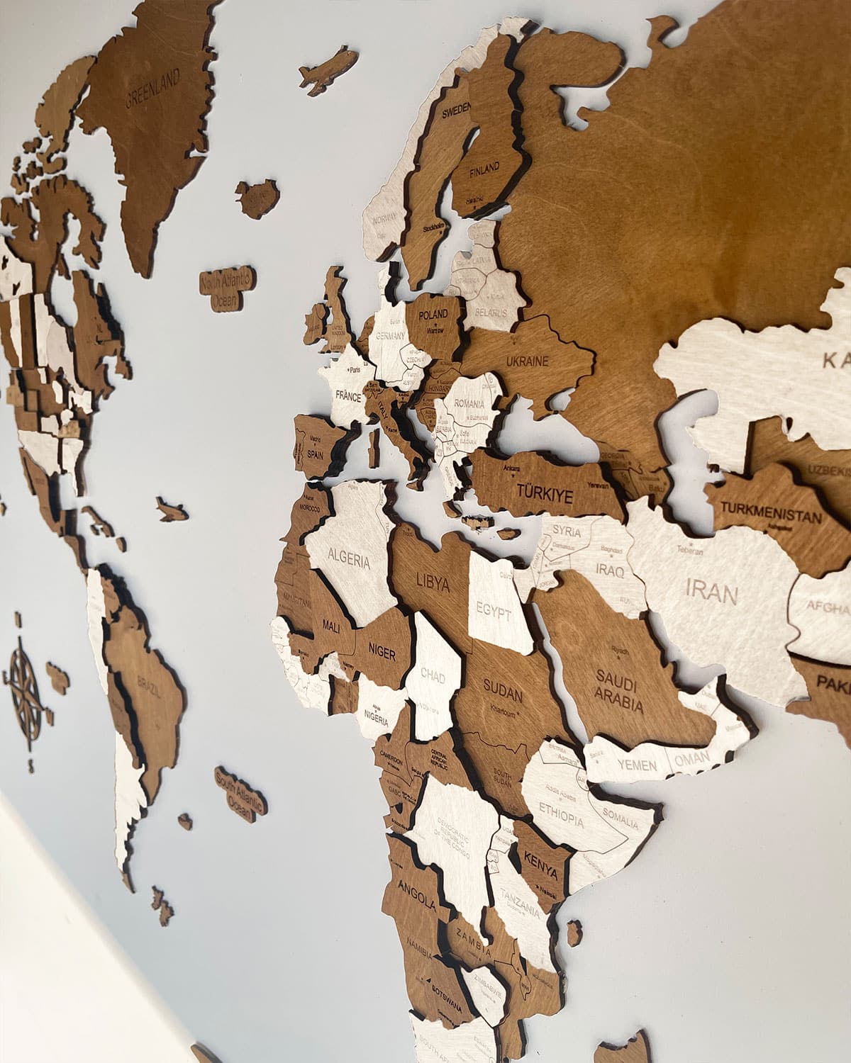 Wooden 3D wall map of the world | CAPPUCCINO